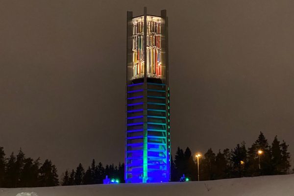 Revontulet taideteos Vantaan Aviapoliksessa
